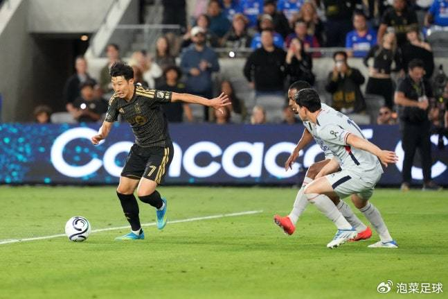 开云体育下载官网-韩足晚报（26.4.8）——破球荒！孙兴慜终结2个月不进球记录|金玟哉|美加墨世界杯|皇家马德里|奥兰多城|洪明甫_新浪体育_新浪新闻